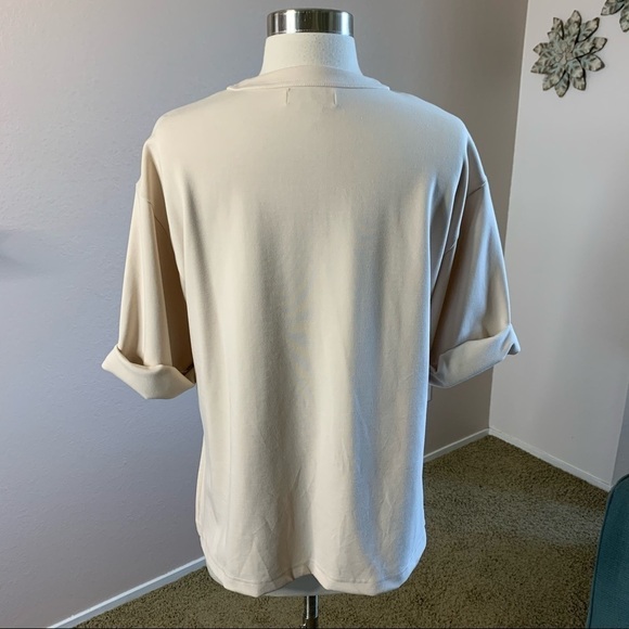 Club Monaco  TShirt With Roll Up Short Sleeves S/P - Picture 4 of 9